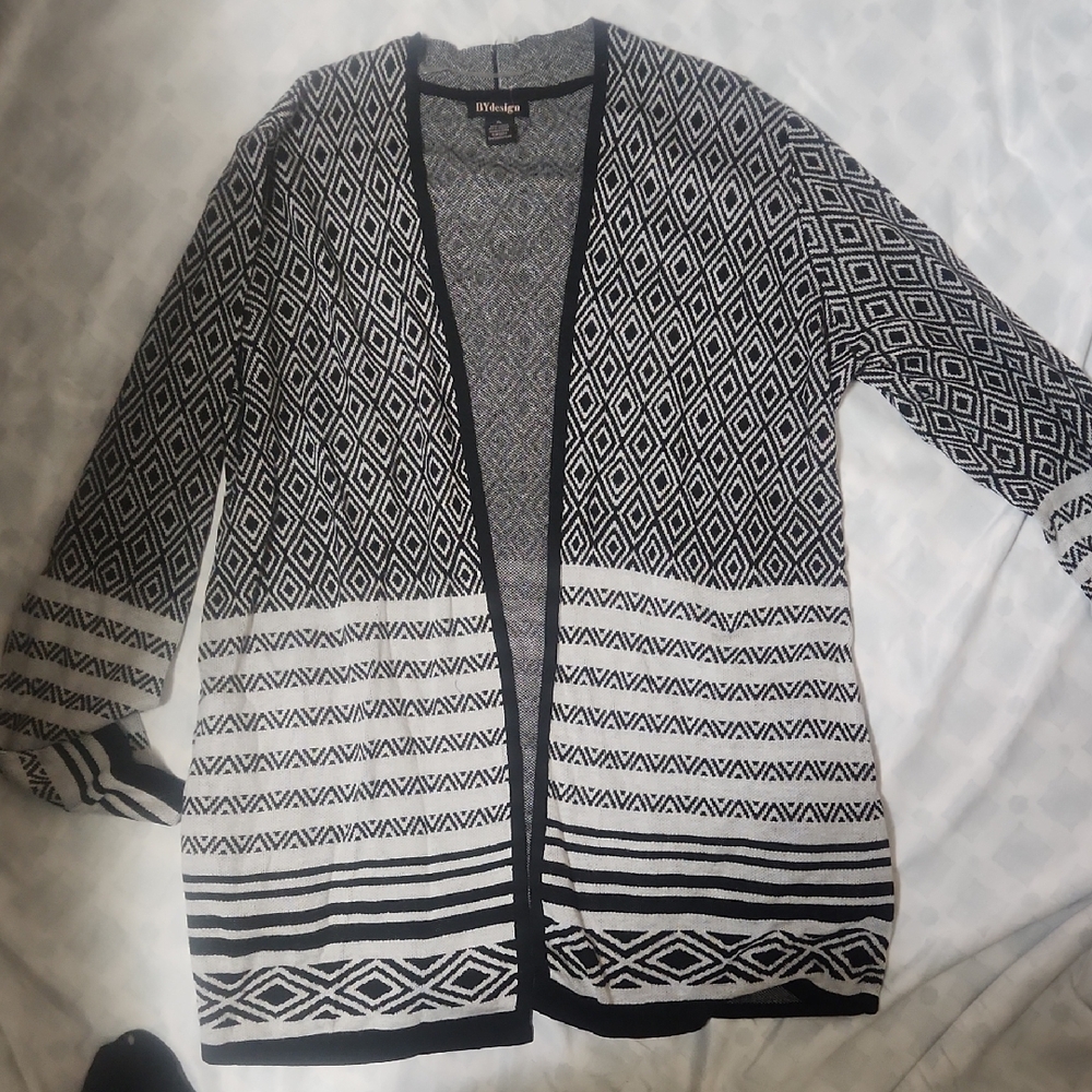 Black and White Geometric Patterned Women's Sweater